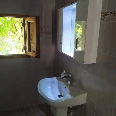 Aloni Holiday home *